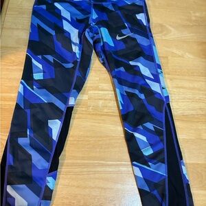 Nike Multicolor Geometric Leggings